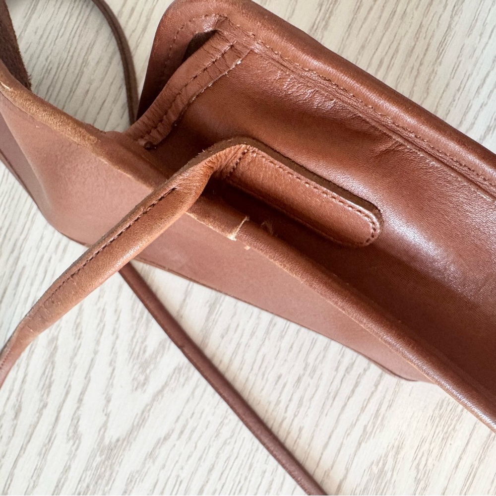 Vintage Coach “Scooter Bag” in British Tan — Style #9893 — AS IS - Picture 14 of 16